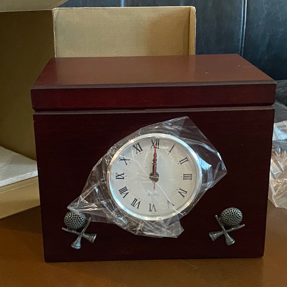 Vintage Wooden Photo Keepsake Box with Clock, Golf Themed (unused/unopened) - Picture 5 of 13